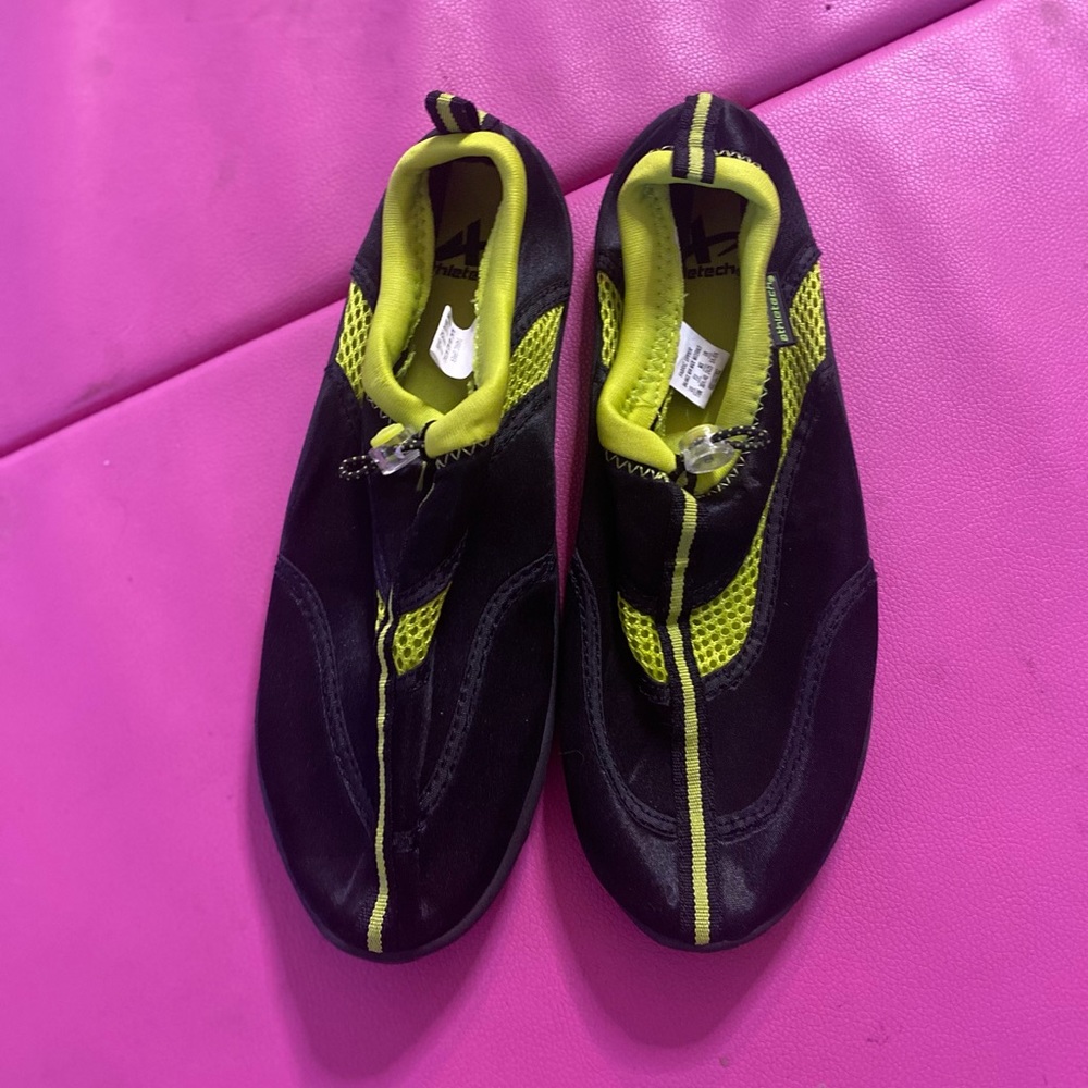 Women’s water shoes. Size 7/8. Green and black. Athlectech